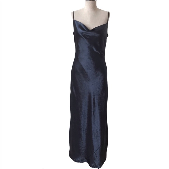 Banana Republic Dresses & Skirts - BR Shimmer Cowl Dress